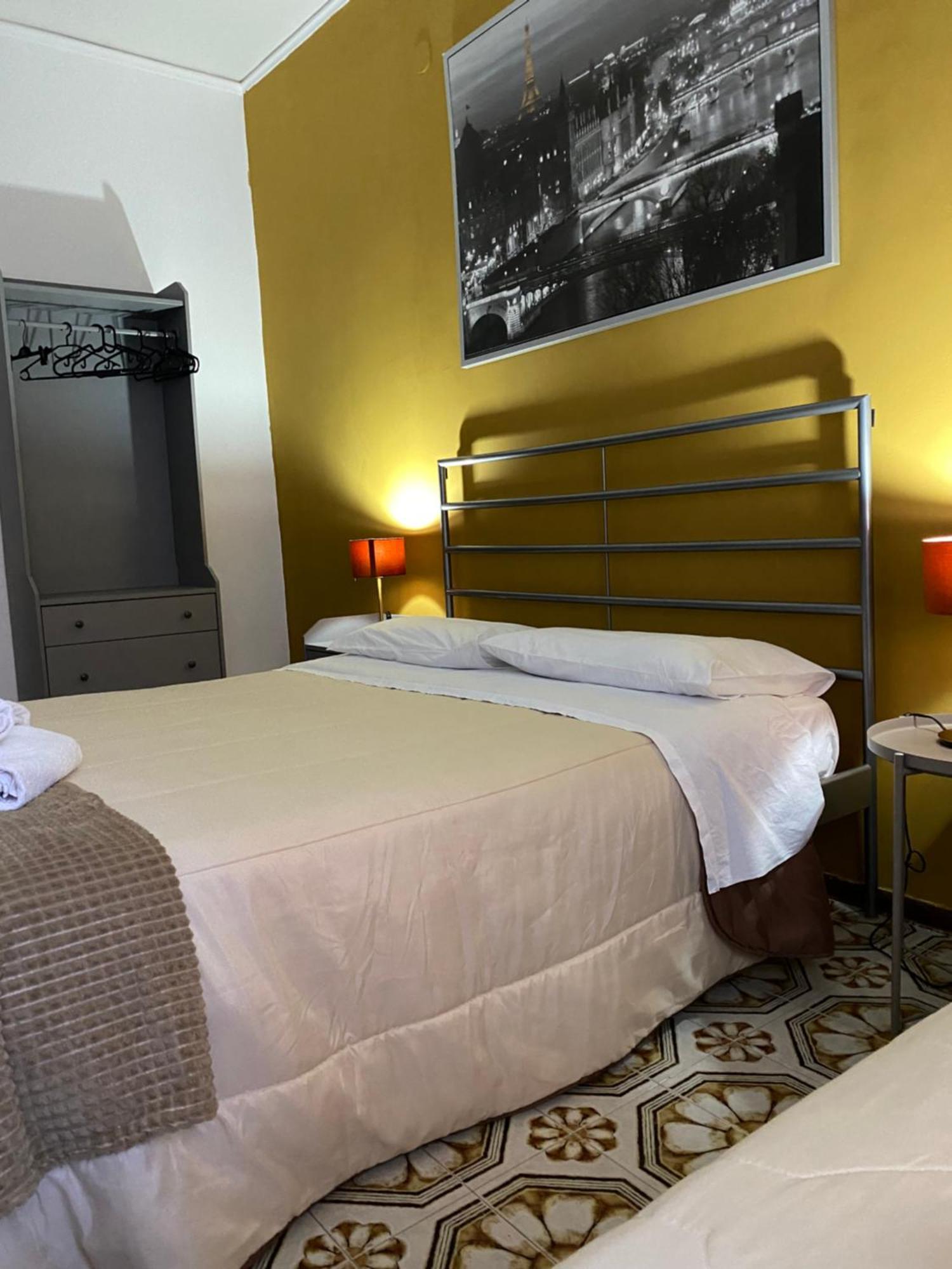 Bed and Breakfast Mario'S House Napoli Esterno foto
